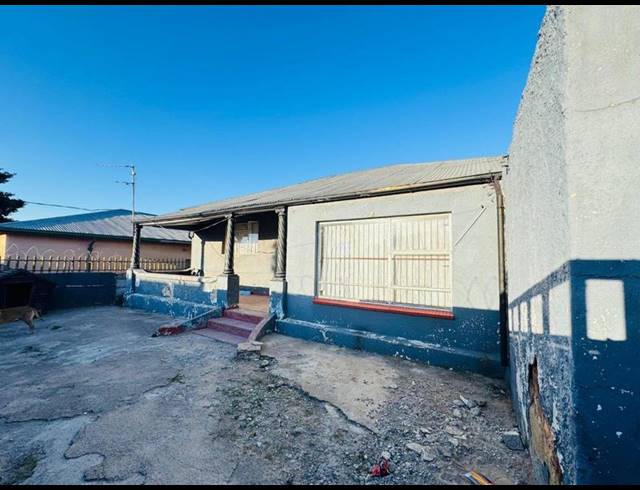 3 BEDROOM HOUSE FOR SALE IN REGENTS PARK